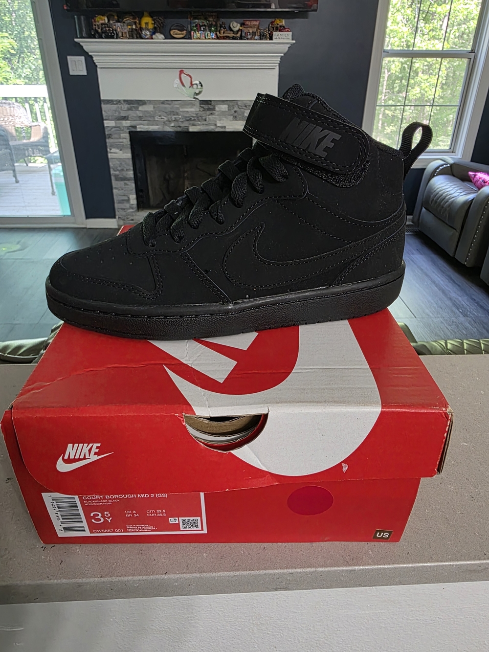 Nike Court Borough Mid 2